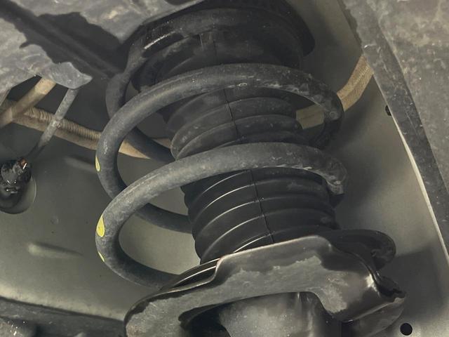 セレナ ｅ－パワー　ハイウェイスターＶ　９０周年記念車　両側電動ドア　純正１２インチナビ　後席モニター　全周囲カメラ　衝突軽減　レーダークルーズ　禁煙車　コーナーセンサー　スマートキー　ＬＥＤヘッド　ＥＴＣ２．０　純正１６インチアルミ　オートハイビーム（21枚目）