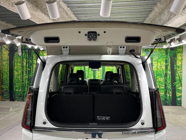 セレナ ｅ－パワー　ハイウェイスターＶ　９０周年記念車　両側電動ドア　純正１２インチナビ　後席モニター　全周囲カメラ　衝突軽減　レーダークルーズ　禁煙車　コーナーセンサー　スマートキー　ＬＥＤヘッド　ＥＴＣ２．０　純正１６インチアルミ　オートハイビーム（30枚目）