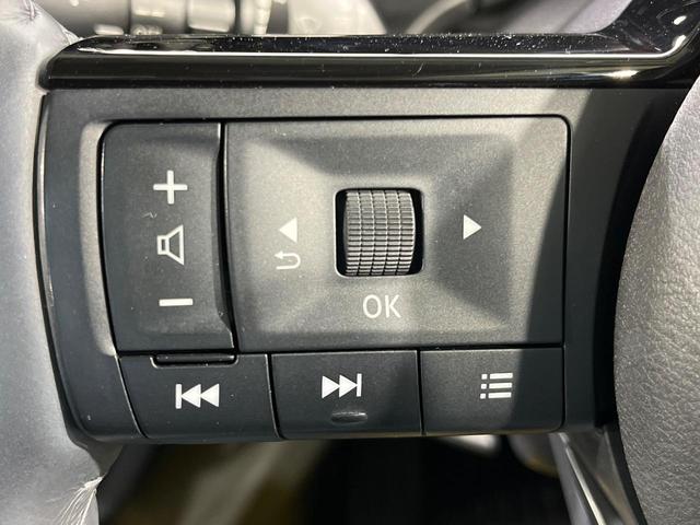 セレナ ｅ－パワー　ハイウェイスターＶ　９０周年記念車　両側電動ドア　純正１２インチナビ　後席モニター　全周囲カメラ　衝突軽減　レーダークルーズ　禁煙車　コーナーセンサー　スマートキー　ＬＥＤヘッド　ＥＴＣ２．０　純正１６インチアルミ　オートハイビーム（42枚目）