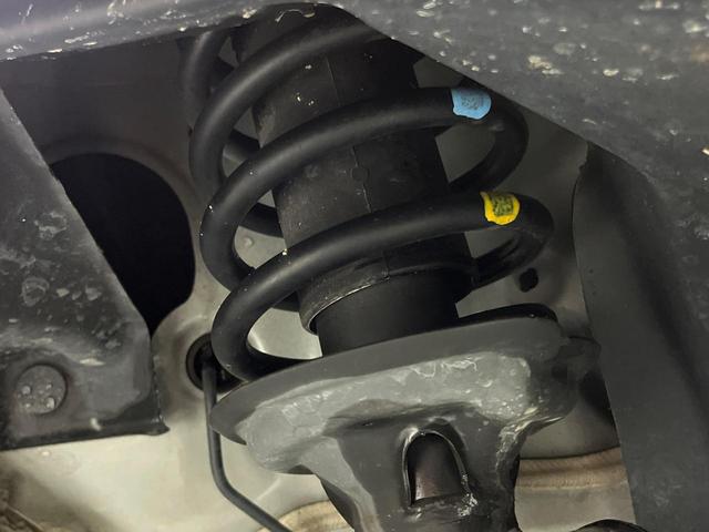 Ｎ－ＢＯＸカスタム Ｇ・Ｌパッケージ　電動スライドドア　純正ＳＤナビ　バックカメラ　ドラレコ　スマートキー　ＨＩＤヘッド　ＥＴＣ　純正１４インチアルミ　オートエアコン　Ｂｌｕｅｔｏｏｔｈ　ＣＤ　ＤＶＤ再生（20枚目）