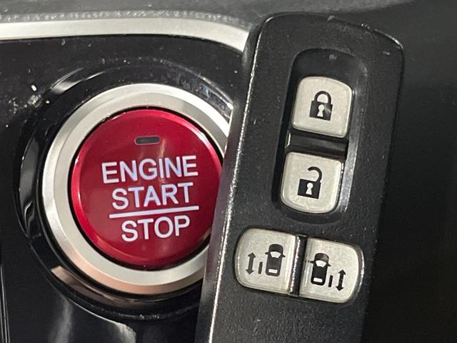 N-BOX G SSパッケージ 両側電動ドア 純正ディスプレイオーディオ バックカメラ 禁煙車 スマートキー HIDヘッド ビルトインETC オートライト オートエアコン Bluetooth CD 地デジ(6枚目)