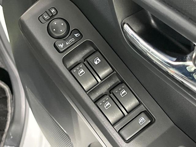 タフト G ガラスルーフ 純正SDナビ 全周囲カメラ 衝突被害軽減システム 禁煙車 ドラレコ コーナーセンサー スマートキー LEDヘッド ETC 純正15インチアルミ オートライト オートエアコン(31枚目)