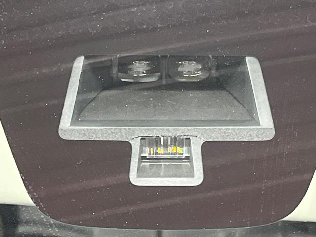 フレアクロスオーバー ＸＳ　ナビ　衝突軽減　ドラレコ　スマートキー　ＨＩＤヘッド　純正１５インチアルミ　オートエアコン　Ｂｌｕｅｔｏｏｔｈ　ＣＤ　地デジ　フォグランプ　アイドリングストップ（4枚目）