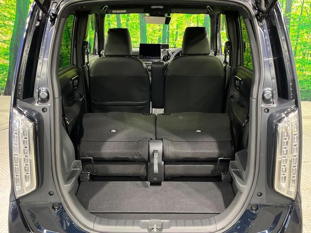 ���i�̂���������ʋ΁A���}���ɏ\���ȉ׎��X�y�[�X���m�ۂ��Ă���܂��B�Z�J���h�V�[�g��|���ƁA�傫�ȉו��̐ύڂ��\�ł���