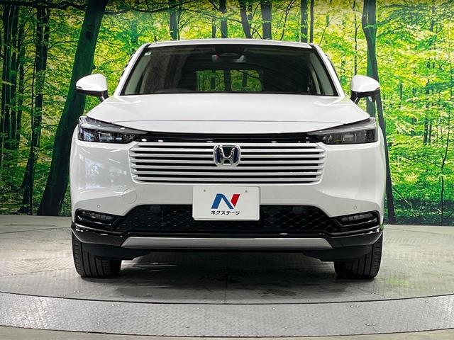 ヴェゼル ｅ：ＨＥＶ　Ｚ　純正９型ナビ　バックカメラ　衝突被害軽減システム　禁煙車　電動リアゲート　ハーフレザーシート　コーナーセンサー　スマートキー　ＥＴＣ２．０　純正１７インチアルミ　オートハイビーム　車線逸脱警報（14枚目）