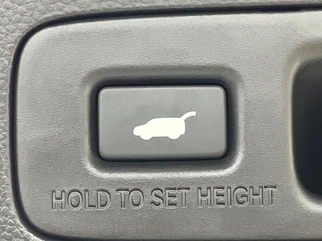 ヴェゼル ｅ：ＨＥＶ　Ｚ　純正９型ナビ　バックカメラ　衝突被害軽減システム　禁煙車　電動リアゲート　ハーフレザーシート　コーナーセンサー　スマートキー　ＥＴＣ２．０　純正１７インチアルミ　オートハイビーム　車線逸脱警報（29枚目）