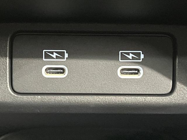 ヴェゼル ｅ：ＨＥＶ　Ｚ　純正９型ナビ　バックカメラ　衝突被害軽減システム　禁煙車　電動リアゲート　ハーフレザーシート　コーナーセンサー　スマートキー　ＥＴＣ２．０　純正１７インチアルミ　オートハイビーム　車線逸脱警報（35枚目）