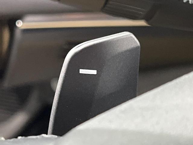 ヴェゼル ｅ：ＨＥＶ　Ｚ　純正９型ナビ　バックカメラ　衝突被害軽減システム　禁煙車　電動リアゲート　ハーフレザーシート　コーナーセンサー　スマートキー　ＥＴＣ２．０　純正１７インチアルミ　オートハイビーム　車線逸脱警報（44枚目）