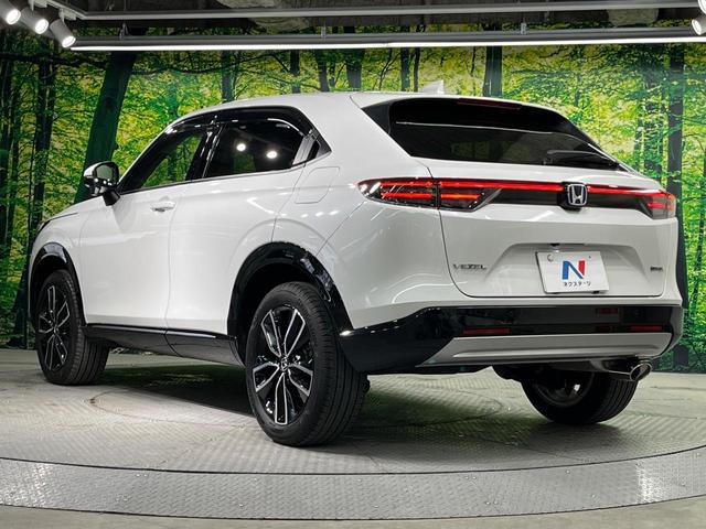 ヴェゼル ｅ：ＨＥＶ　Ｚ　純正９型ナビ　バックカメラ　衝突被害軽減システム　禁煙車　電動リアゲート　ハーフレザーシート　コーナーセンサー　スマートキー　ＥＴＣ２．０　純正１７インチアルミ　オートハイビーム　車線逸脱警報（63枚目）