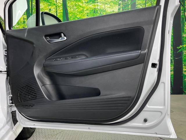 ノート Ｘ　純正９型ナビ　全周囲カメラ　衝突被害軽減システム　禁煙車　　デジタルインナーミラー　コーナーセンサー　スマートキー　ＬＥＤヘッド　ＥＴＣ　オートライト　オートエアコン　Ｂｌｕｅｔｏｏｔｈ（25枚目）