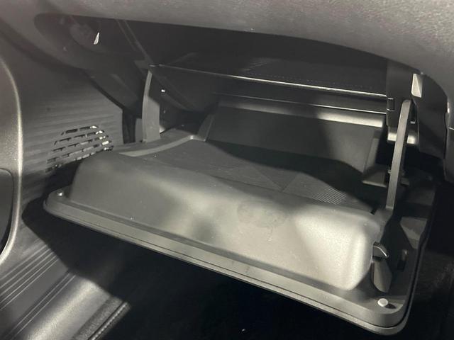 ノート Ｘ　純正９型ナビ　全周囲カメラ　衝突被害軽減システム　禁煙車　　デジタルインナーミラー　コーナーセンサー　スマートキー　ＬＥＤヘッド　ＥＴＣ　オートライト　オートエアコン　Ｂｌｕｅｔｏｏｔｈ（45枚目）