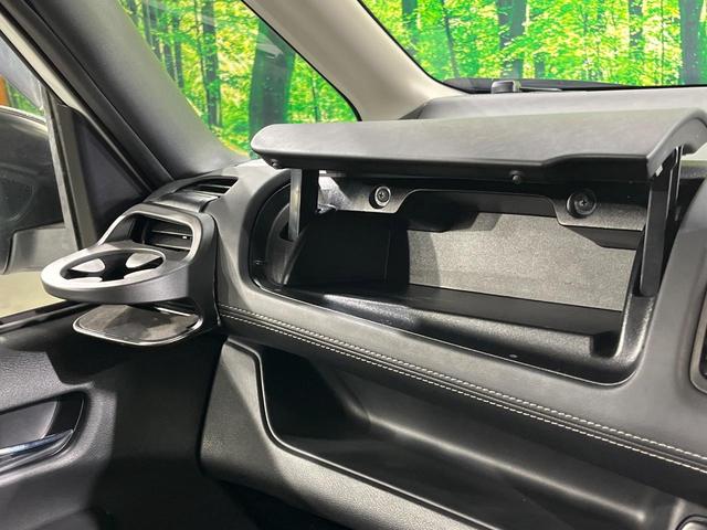 セレナ ハイウェイスター　ＶセレクションＩＩ　両側電動ドア　ＳＤナビ　後席モニター　全周囲カメラ　衝突被害軽減システム　レーダークルーズ　禁煙車　ドラレコ　コーナーセンサー　スマートキー　ＬＥＤヘッド　ＥＴＣ　純正１６インチアルミ　オートライト（48枚目）