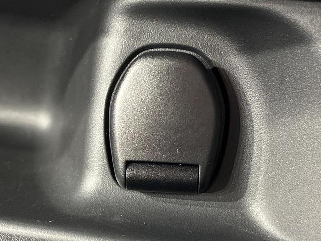 セレナ ハイウェイスター　ＶセレクションＩＩ　両側電動ドア　ＳＤナビ　後席モニター　全周囲カメラ　衝突被害軽減システム　レーダークルーズ　禁煙車　ドラレコ　コーナーセンサー　スマートキー　ＬＥＤヘッド　ＥＴＣ　純正１６インチアルミ　オートライト（50枚目）