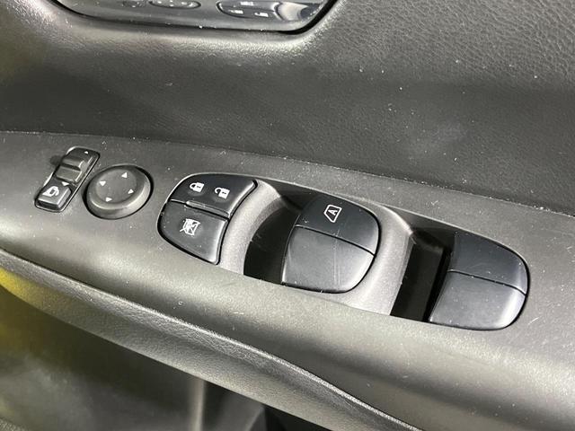 セレナ ハイウェイスター　ＶセレクションＩＩ　両側電動ドア　ＳＤナビ　後席モニター　全周囲カメラ　衝突被害軽減システム　レーダークルーズ　禁煙車　ドラレコ　コーナーセンサー　スマートキー　ＬＥＤヘッド　ＥＴＣ　純正１６インチアルミ　オートライト（53枚目）