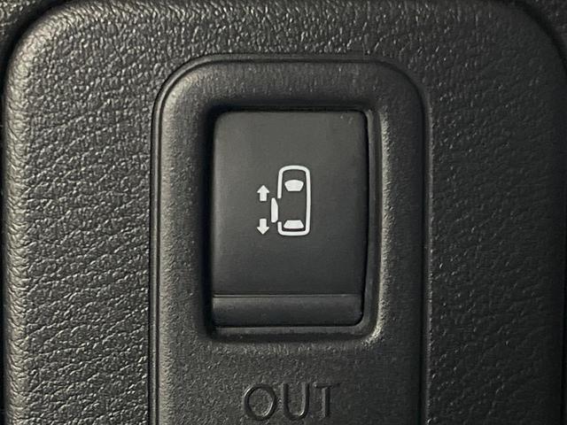 セレナ ハイウェイスター　ＶセレクションＩＩ　両側電動ドア　ＳＤナビ　後席モニター　全周囲カメラ　衝突被害軽減システム　レーダークルーズ　禁煙車　ドラレコ　コーナーセンサー　スマートキー　ＬＥＤヘッド　ＥＴＣ　純正１６インチアルミ　オートライト（61枚目）