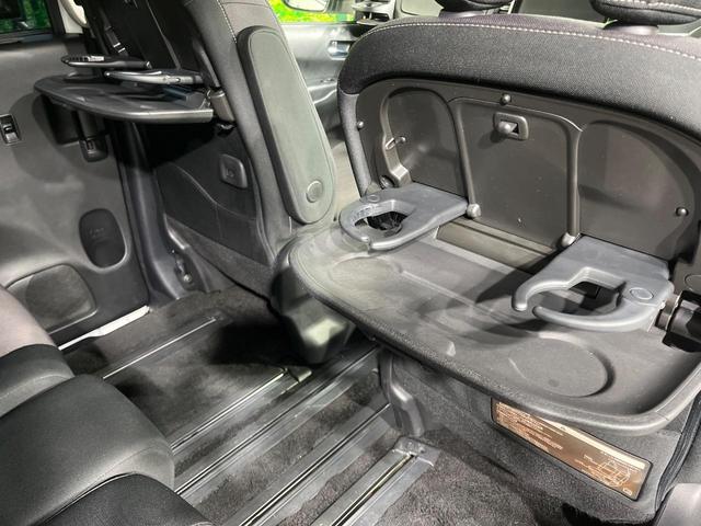 セレナ ハイウェイスター　ＶセレクションＩＩ　両側電動ドア　ＳＤナビ　後席モニター　全周囲カメラ　衝突被害軽減システム　レーダークルーズ　禁煙車　ドラレコ　コーナーセンサー　スマートキー　ＬＥＤヘッド　ＥＴＣ　純正１６インチアルミ　オートライト（69枚目）