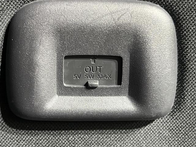 セレナ ハイウェイスター　ＶセレクションＩＩ　両側電動ドア　ＳＤナビ　後席モニター　全周囲カメラ　衝突被害軽減システム　レーダークルーズ　禁煙車　ドラレコ　コーナーセンサー　スマートキー　ＬＥＤヘッド　ＥＴＣ　純正１６インチアルミ　オートライト（70枚目）