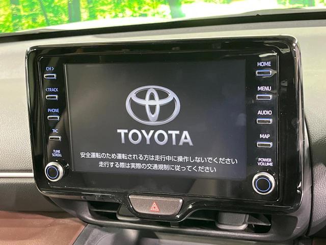 ヤリスクロス ハイブリッドＺ　全周囲カメラ　衝突軽減　レーダークルーズ　禁煙車　純正８インチディスプレイオーディオ　ハーフレザーシート　パワーシート　ドラレコ　コーナーセンサー　スマートキー　ＥＴＣ　ＡｐｐｌｅＣａｒｐｌａｙ（3枚目）