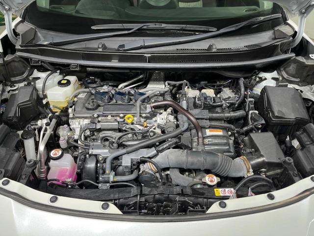 ヤリスクロス ハイブリッドＺ　全周囲カメラ　衝突軽減　レーダークルーズ　禁煙車　純正８インチディスプレイオーディオ　ハーフレザーシート　パワーシート　ドラレコ　コーナーセンサー　スマートキー　ＥＴＣ　ＡｐｐｌｅＣａｒｐｌａｙ（18枚目）