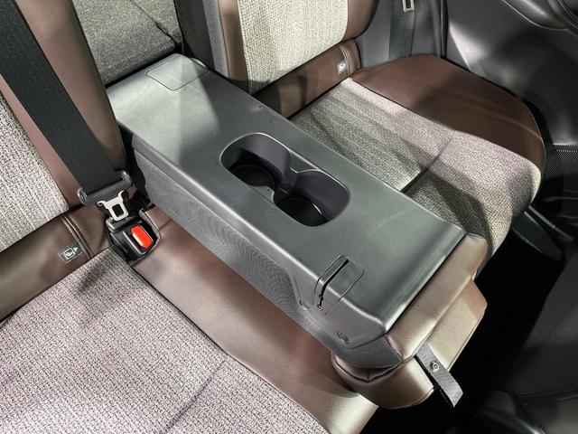 ヤリスクロス ハイブリッドＺ　全周囲カメラ　衝突軽減　レーダークルーズ　禁煙車　純正８インチディスプレイオーディオ　ハーフレザーシート　パワーシート　ドラレコ　コーナーセンサー　スマートキー　ＥＴＣ　ＡｐｐｌｅＣａｒｐｌａｙ（61枚目）