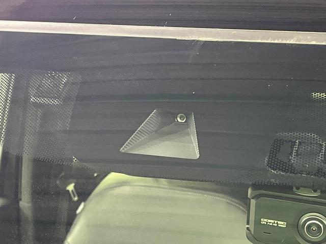 Ｎ－ＷＧＮカスタム Ｌ・ターボ　純正ＳＤナビ　バックカメラ　衝突被害軽減システム　禁煙車　レザーシート　ドラレコ　コーナーセンサー　スマートキー　ビルトインＥＴＣ　純正１５インチアルミ　オートライト　オートエアコン（3枚目）