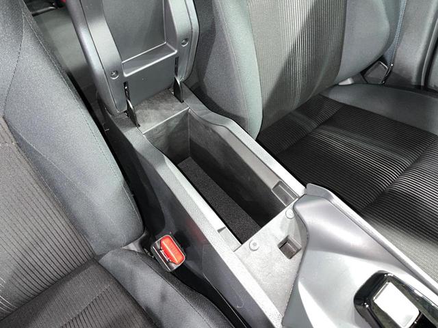 ノート X 禁煙車 メーカー9インチナビ 衝突軽減 コーナーセンサー フルセグ Bluetooth ETC スマートキー オートエアコン 電動格納ミラー プライバシーガラス 盗難防止システム(42枚目)