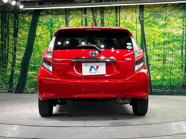 アクア Ｓスタイルブラック　純正ＳＤナビ　バックカメラ　衝突被害軽減システム　禁煙車　ドラレコ　コーナーセンサー　スマートキー　ＬＥＤヘッド　ビルトインＥＴＣ　車線逸脱警報　オートライト　オートエアコン　Ｂｌｕｅｔｏｏｔｈ（15枚目）