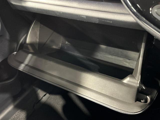 アクア Ｓスタイルブラック　純正ＳＤナビ　バックカメラ　衝突被害軽減システム　禁煙車　ドラレコ　コーナーセンサー　スマートキー　ＬＥＤヘッド　ビルトインＥＴＣ　車線逸脱警報　オートライト　オートエアコン　Ｂｌｕｅｔｏｏｔｈ（41枚目）