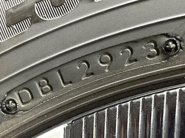 アクア Ｓスタイルブラック　純正ＳＤナビ　バックカメラ　衝突被害軽減システム　禁煙車　ドラレコ　コーナーセンサー　スマートキー　ＬＥＤヘッド　ビルトインＥＴＣ　車線逸脱警報　オートライト　オートエアコン　Ｂｌｕｅｔｏｏｔｈ（48枚目）