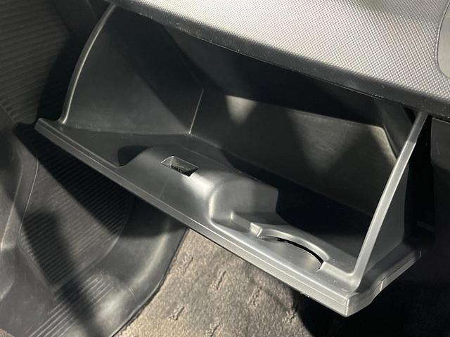 フリード G ジャストセレクション 純正ナビ 電動スライドドア 禁煙車 ドラレコ スマートキー ビルトインETC オートエアコン CD DVD再生 地デジ(41枚目)