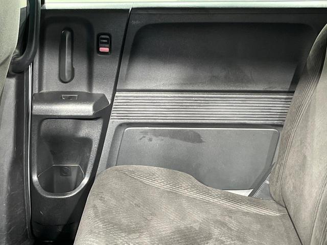 フリード G ジャストセレクション 純正ナビ 電動スライドドア 禁煙車 ドラレコ スマートキー ビルトインETC オートエアコン CD DVD再生 地デジ(48枚目)