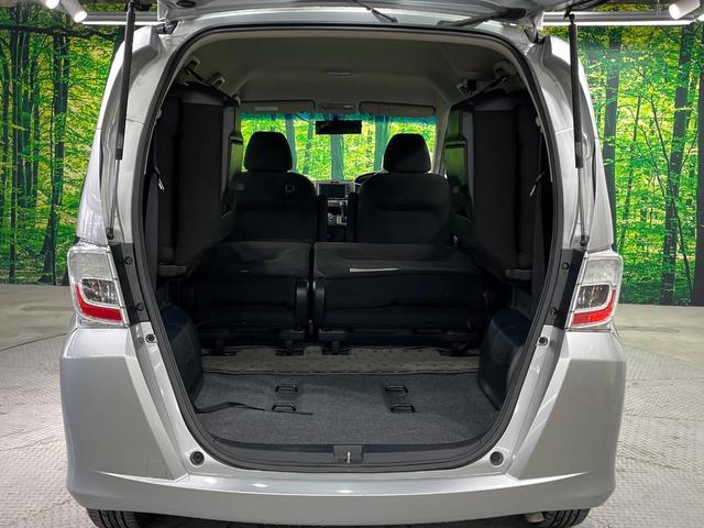 フリード G ジャストセレクション 純正ナビ 電動スライドドア 禁煙車 ドラレコ スマートキー ビルトインETC オートエアコン CD DVD再生 地デジ(49枚目)