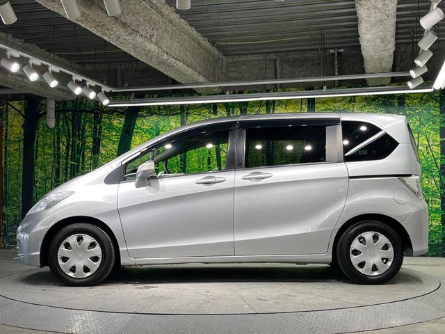 フリード G ジャストセレクション 純正ナビ 電動スライドドア 禁煙車 ドラレコ スマートキー ビルトインETC オートエアコン CD DVD再生 地デジ(64枚目)