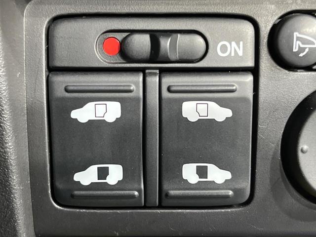 フリード G プレミアムエディション 両側電動ドア 純正SDナビ 禁煙車 ドラレコ スマートキー HIDヘッド ビルトインETC クルコン オートエアコン AppleCarplay Bluetooth CD DVD再生 地デジ(3枚目)