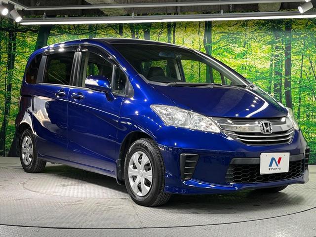 フリード G プレミアムエディション 両側電動ドア 純正SDナビ 禁煙車 ドラレコ スマートキー HIDヘッド ビルトインETC クルコン オートエアコン AppleCarplay Bluetooth CD DVD再生 地デジ(17枚目)