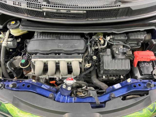 フリード G プレミアムエディション 両側電動ドア 純正SDナビ 禁煙車 ドラレコ スマートキー HIDヘッド ビルトインETC クルコン オートエアコン AppleCarplay Bluetooth CD DVD再生 地デジ(19枚目)