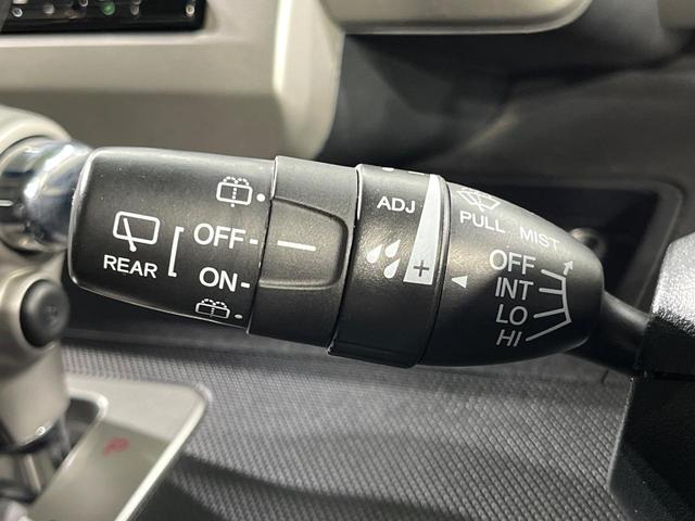 フリード G プレミアムエディション 両側電動ドア 純正SDナビ 禁煙車 ドラレコ スマートキー HIDヘッド ビルトインETC クルコン オートエアコン AppleCarplay Bluetooth CD DVD再生 地デジ(34枚目)