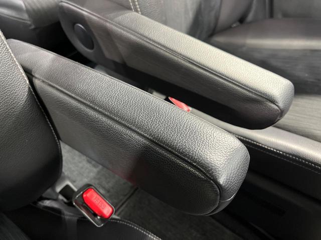 フリード G プレミアムエディション 両側電動ドア 純正SDナビ 禁煙車 ドラレコ スマートキー HIDヘッド ビルトインETC クルコン オートエアコン AppleCarplay Bluetooth CD DVD再生 地デジ(44枚目)