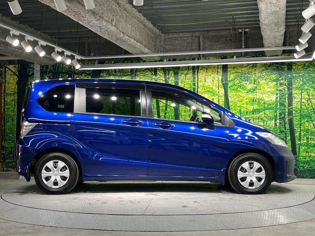 フリード G プレミアムエディション 両側電動ドア 純正SDナビ 禁煙車 ドラレコ スマートキー HIDヘッド ビルトインETC クルコン オートエアコン AppleCarplay Bluetooth CD DVD再生 地デジ(65枚目)