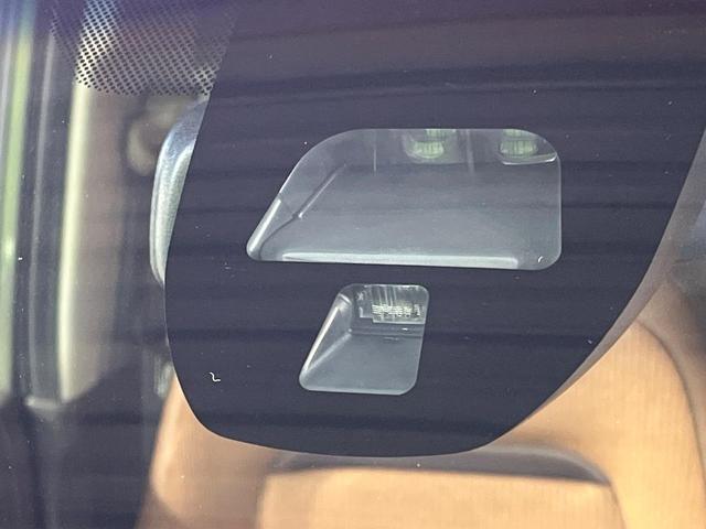Ｎ－ＯＮＥ セレクト　純正ＳＤナビ　バックカメラ　衝突被害軽減　禁煙車　ハーフレザーシート　ドラレコ　コーナーセンサー　スマートキー　ＨＩＤヘッド　ビルトインＥＴＣ　オートライト　オートエアコン（3枚目）
