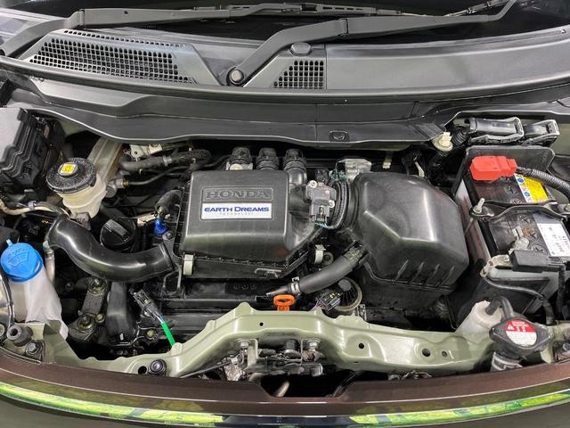 Ｎ－ＯＮＥ セレクト　純正ＳＤナビ　バックカメラ　衝突被害軽減　禁煙車　ハーフレザーシート　ドラレコ　コーナーセンサー　スマートキー　ＨＩＤヘッド　ビルトインＥＴＣ　オートライト　オートエアコン（18枚目）