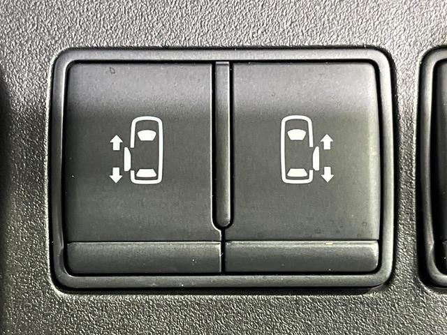 セレナ ハイウェイスター　Ｖセレクション＋セーフティ　ＳＨＶ　両側電動ドア　純正ＳＤナビ　後席モニター　バックカメラ　衝突被害軽減システム　禁煙車　ドラレコ　スマートキー　ＬＥＤヘッド　ビルトインＥＴＣ　純正１６インチアルミ　車線逸脱警報　オートライト（4枚目）