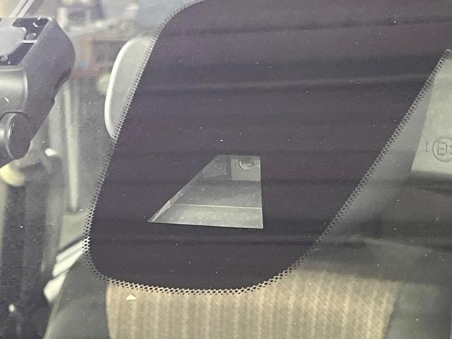 セレナ ハイウェイスター　Ｖセレクション＋セーフティ　ＳＨＶ　両側電動ドア　純正ＳＤナビ　後席モニター　バックカメラ　衝突被害軽減システム　禁煙車　ドラレコ　スマートキー　ＬＥＤヘッド　ビルトインＥＴＣ　純正１６インチアルミ　車線逸脱警報　オートライト（5枚目）