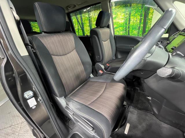 セレナ ハイウェイスター　Ｖセレクション＋セーフティ　ＳＨＶ　両側電動ドア　純正ＳＤナビ　後席モニター　バックカメラ　衝突被害軽減システム　禁煙車　ドラレコ　スマートキー　ＬＥＤヘッド　ビルトインＥＴＣ　純正１６インチアルミ　車線逸脱警報　オートライト（8枚目）