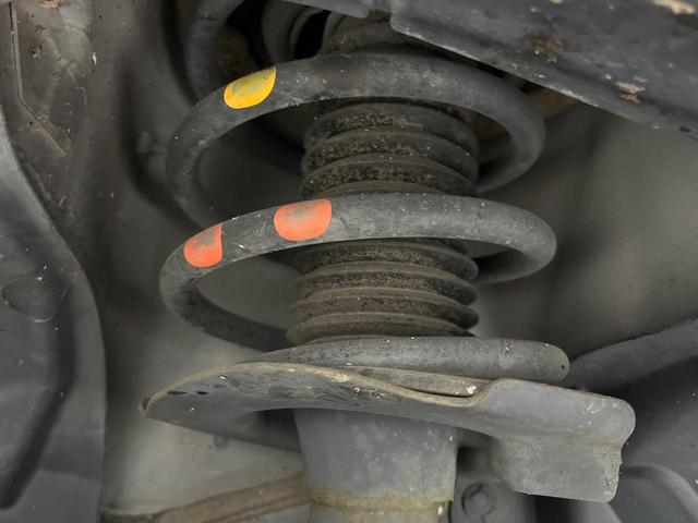 セレナ ハイウェイスター　Ｖセレクション＋セーフティ　ＳＨＶ　両側電動ドア　純正ＳＤナビ　後席モニター　バックカメラ　衝突被害軽減システム　禁煙車　ドラレコ　スマートキー　ＬＥＤヘッド　ビルトインＥＴＣ　純正１６インチアルミ　車線逸脱警報　オートライト（21枚目）