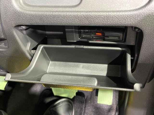 セレナ ハイウェイスター　Ｖセレクション＋セーフティ　ＳＨＶ　両側電動ドア　純正ＳＤナビ　後席モニター　バックカメラ　衝突被害軽減システム　禁煙車　ドラレコ　スマートキー　ＬＥＤヘッド　ビルトインＥＴＣ　純正１６インチアルミ　車線逸脱警報　オートライト（30枚目）