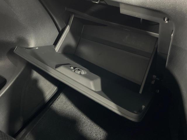 セレナ ハイウェイスター　Ｖセレクション＋セーフティ　ＳＨＶ　両側電動ドア　純正ＳＤナビ　後席モニター　バックカメラ　衝突被害軽減システム　禁煙車　ドラレコ　スマートキー　ＬＥＤヘッド　ビルトインＥＴＣ　純正１６インチアルミ　車線逸脱警報　オートライト（45枚目）