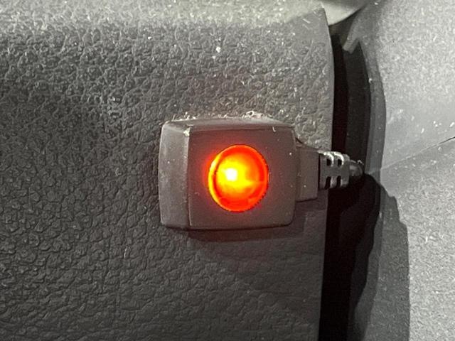 スペーシア Ｇリミテッド　純正ディスプレイオーディオ　電動スライドドア　全周囲カメラ　衝突被害軽減システム　禁煙車　シートヒーター　スマートキー　ビルトインＥＴＣ　オートエアコン　Ｂｌｕｅｔｏｏｔｈ　ＣＤ　フルセグ（25枚目）