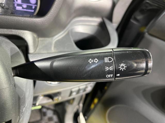 スペーシア Ｇリミテッド　純正ディスプレイオーディオ　電動スライドドア　全周囲カメラ　衝突被害軽減システム　禁煙車　シートヒーター　スマートキー　ビルトインＥＴＣ　オートエアコン　Ｂｌｕｅｔｏｏｔｈ　ＣＤ　フルセグ（27枚目）