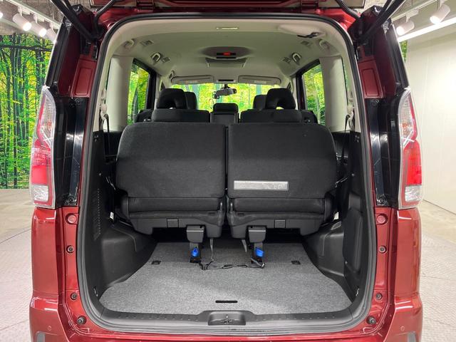 セレナ ハイウェイスター　Ｖセレクション　両側電動ドア　ＳＤナビ　全周囲カメラ　衝突被害軽減システム　禁煙車　ドラレコ　コーナーセンサー　スマートキー　ＨＩＤヘッド　ＥＴＣ　クルコン　純正１６インチアルミ　オートライト　オートエアコン（11枚目）